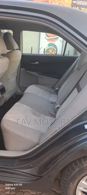Toyota Camry LE 4dr Sedan (2.5L 4cyl 6A) 2013 Gray