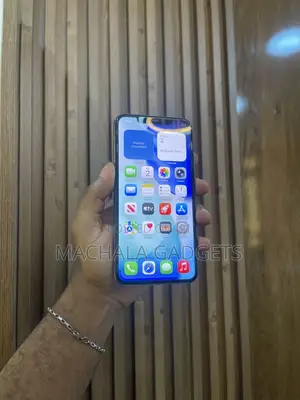 Apple iPhone 11 Pro Max 64 GB Gold