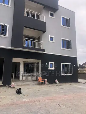 2bdrm Block of Flats in Lugbe for sale