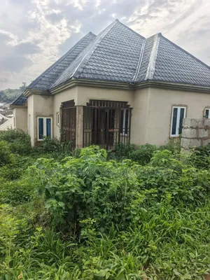 3bdrm Bungalow in Saint Louis, Ushafa for sale