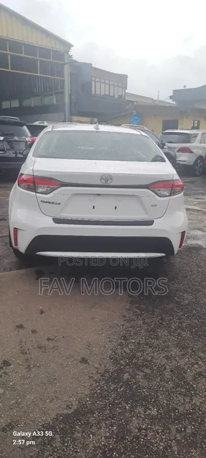 Toyota Corolla L 2021 White