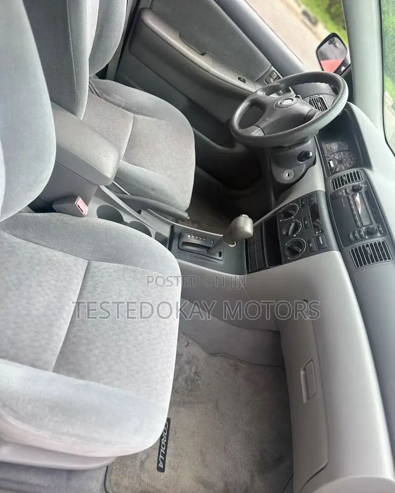 Toyota Corolla Sedan Automatic 2003 Silver