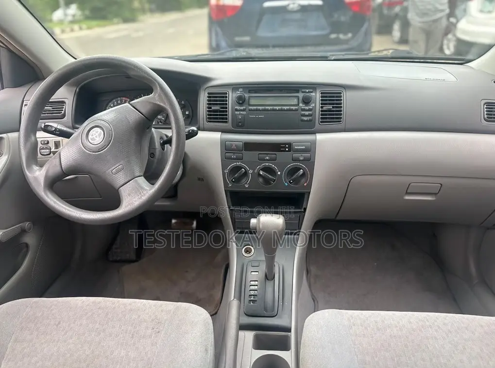 Toyota Corolla Sedan Automatic 2003 Silver