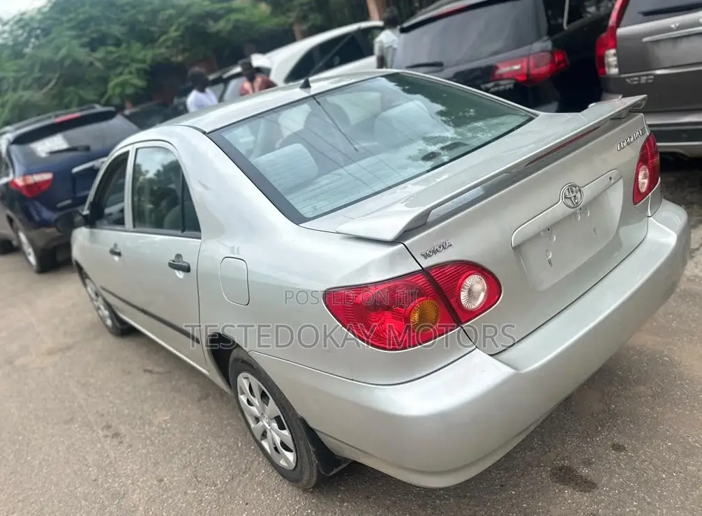 Toyota Corolla Sedan Automatic 2003 Silver