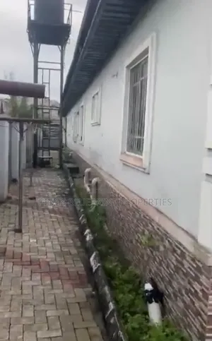 1bdrm Bungalow in Adesa Ughoton, Warri for sale