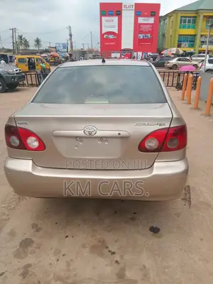 Toyota Corolla 2006 Gold
