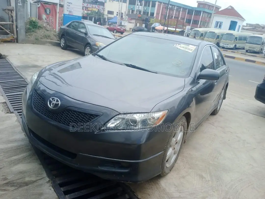 Toyota Camry 2008 Gray