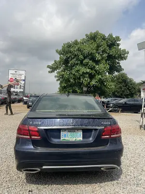 Mercedes-Benz E350 2014 Blue