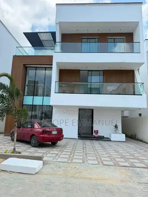 Furnished 6bdrm House in Lekki for sale