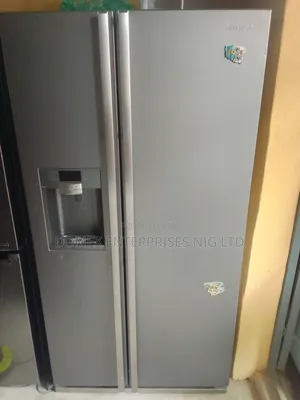 Inverter Samsung Fridge and Freezer With Dispenser