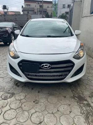 Hyundai Elantra 2017 White