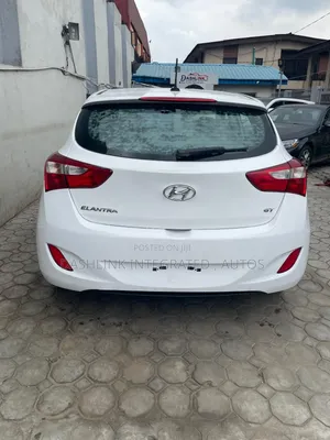 Hyundai Elantra 2017 White