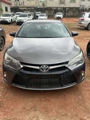 Toyota Camry SE 4dr Sedan (2.5L 4cyl 6A) 2015 Gray