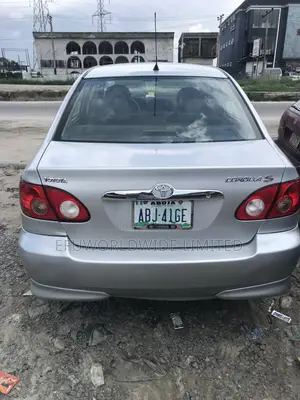 Toyota Corolla S 2004 Silver
