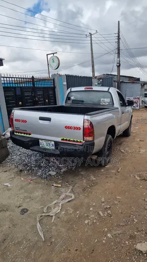 Toyota Tacoma 2006 Silver