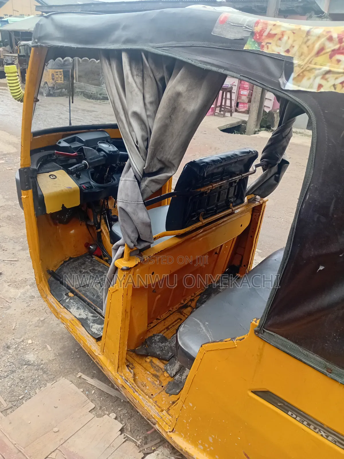 TVS King Cargo 2021 Yellow