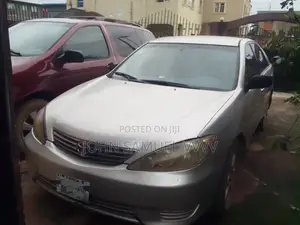 Toyota Camry 2005 Silver