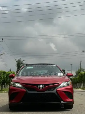 Toyota Camry 2020 Red