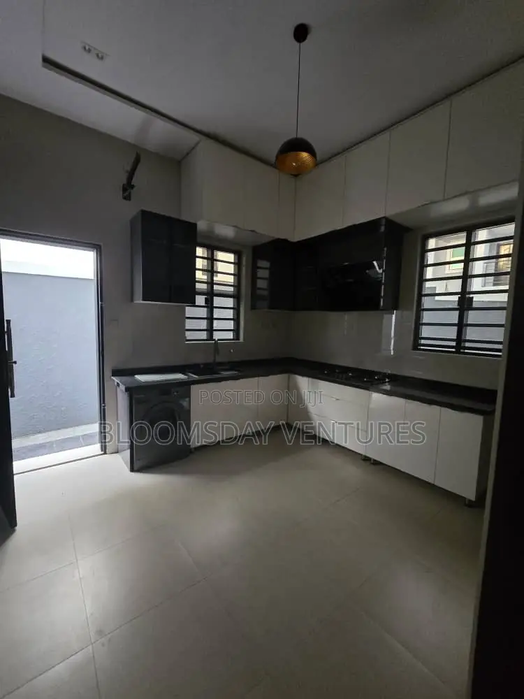 4bdrm Duplex in Omole for rent
