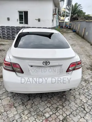 Toyota Camry 2010 White