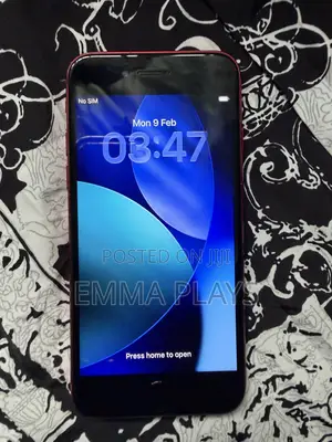 Apple iPhone SE (2020) 64 GB Red
