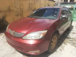 Toyota Camry 2004 Red