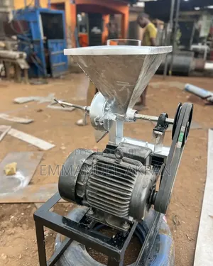 Corn Grinding Machine