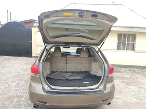 Toyota Venza V6 AWD 2010
