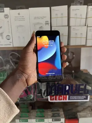 Apple iPhone 7 Plus 32 GB Black