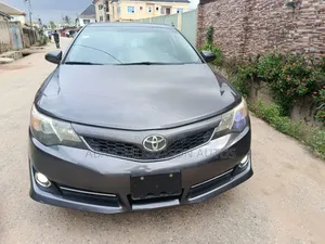 Toyota Camry 2012 Gray