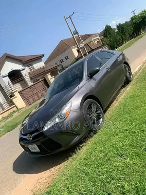 Toyota Camry 2016 Gray