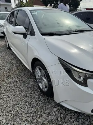 Toyota Corolla 2022 White