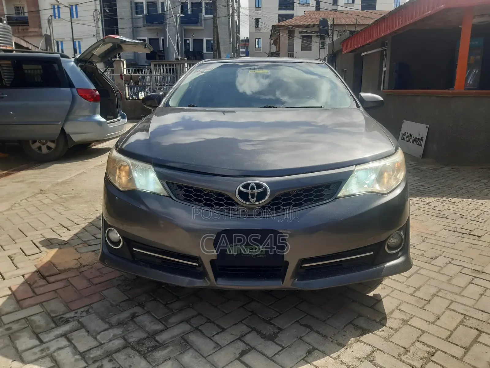 Toyota Camry 2012 Gray