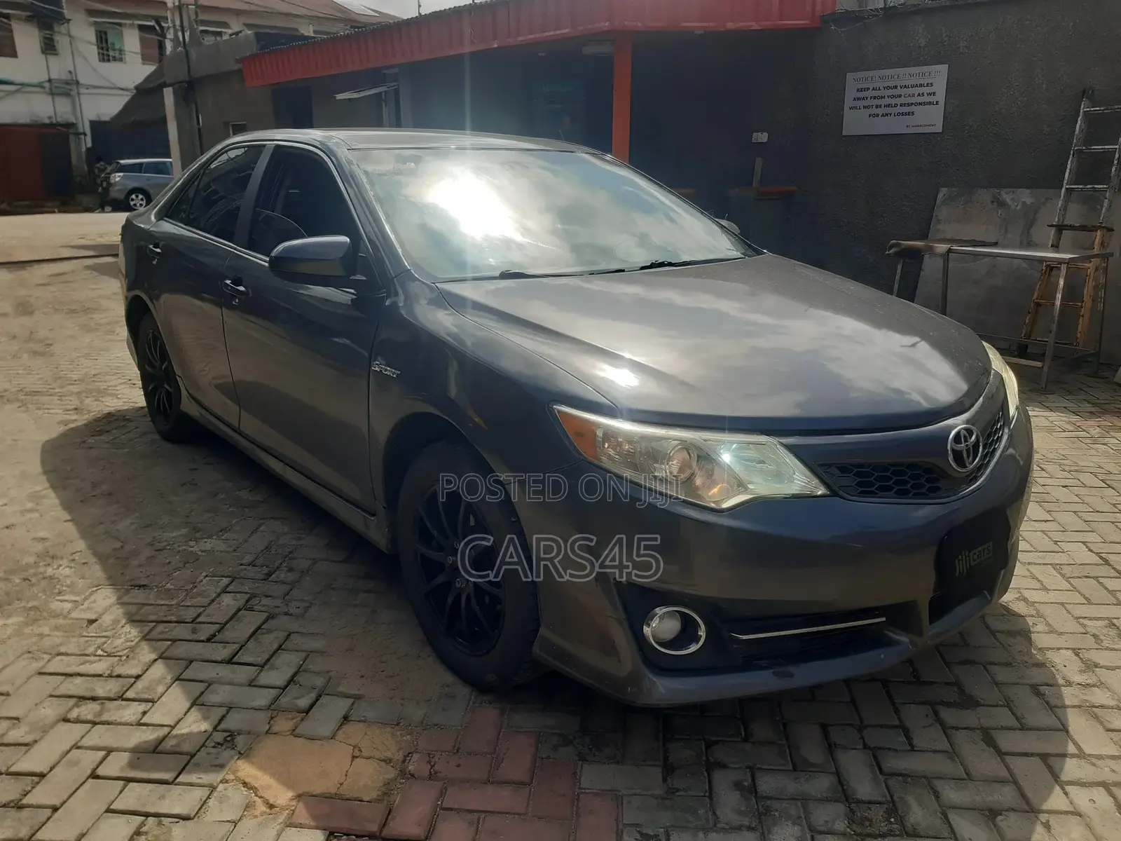 Toyota Camry 2012 Gray
