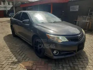 Toyota Camry 2012 Gray