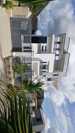9bdrm Maisonette in Prestigious Udenwa for sale