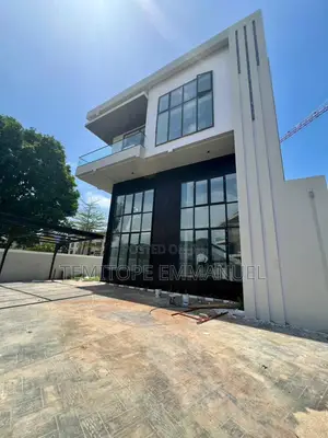 Furnished 5bdrm Duplex in Osapa london for sale