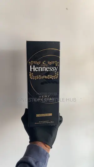 Original Hennessy Very Special (V.S) Cognac – 70cl Bottle