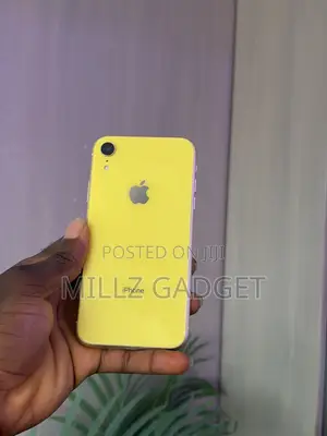 Apple iPhone XR 128 GB Yellow