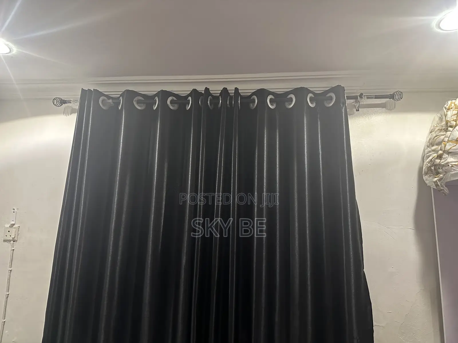 2 Windows Curtains 1door With Rods