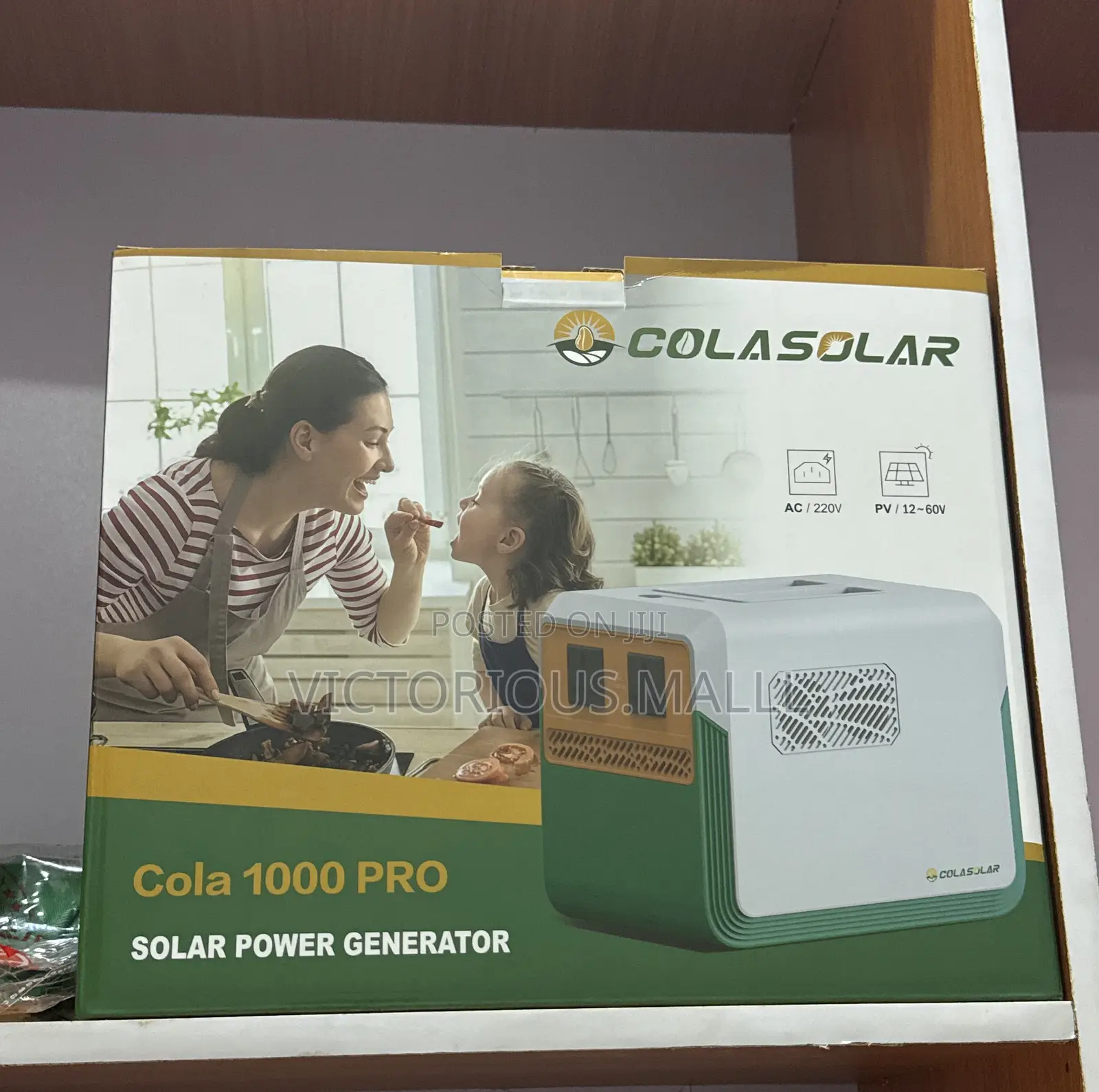 Cola 1000 Pro Solar Generator
