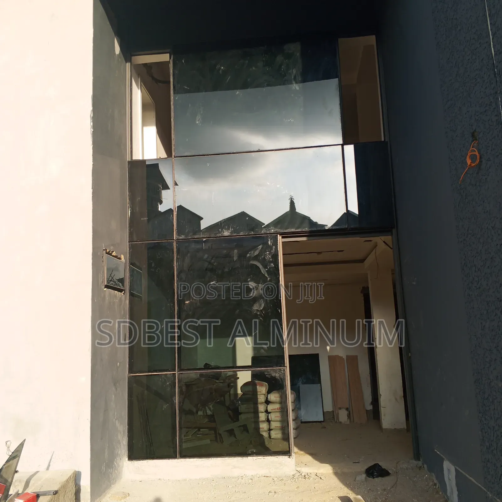 Aluminum Glass