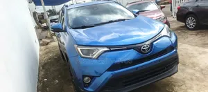 Toyota RAV4 2017 Blue