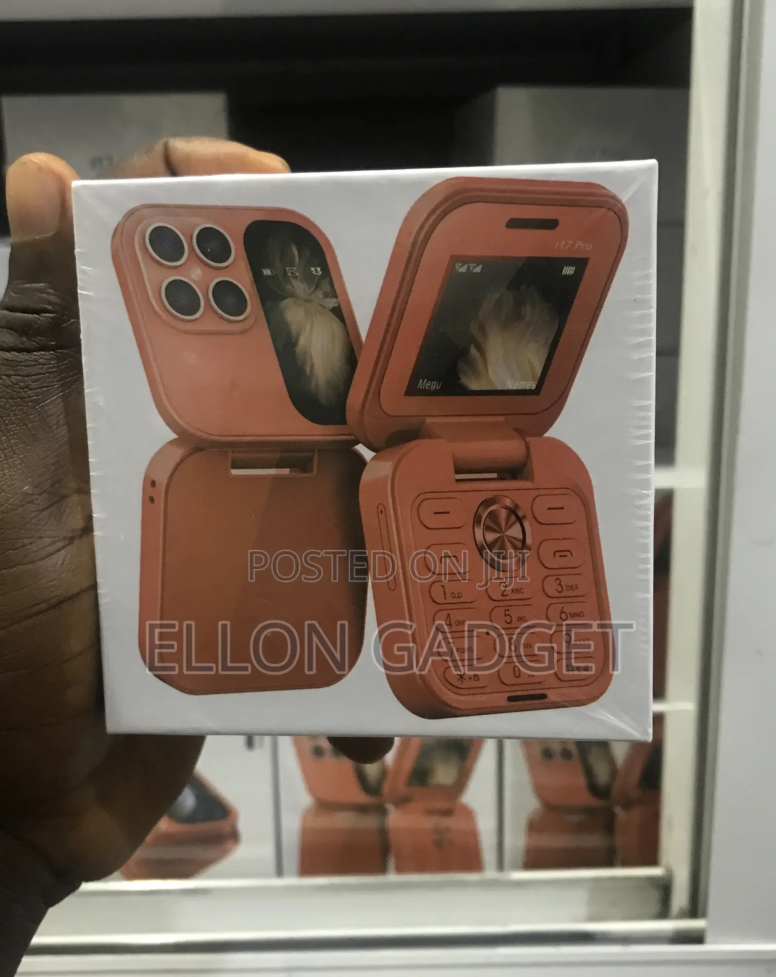 New i-Pro A19 Gold