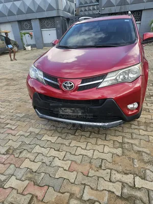 Toyota RAV4 2015 Red