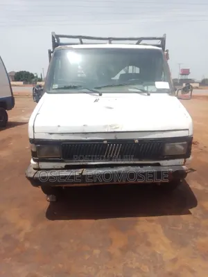 Nigeria Used Mercedes-Benz T1 Flatbed Truck – Good Condition