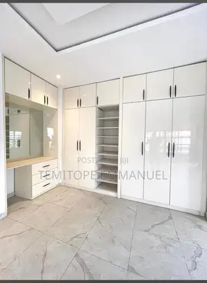 Furnished 5bdrm Duplex in Lekki Phase 1 for rent
