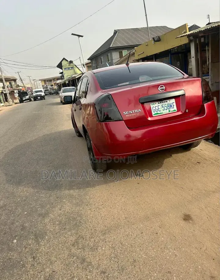 Nissan Sentra 2008 Red