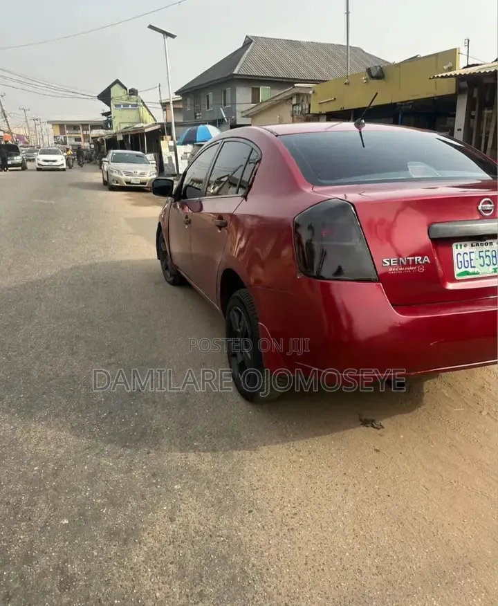 Nissan Sentra 2008 Red