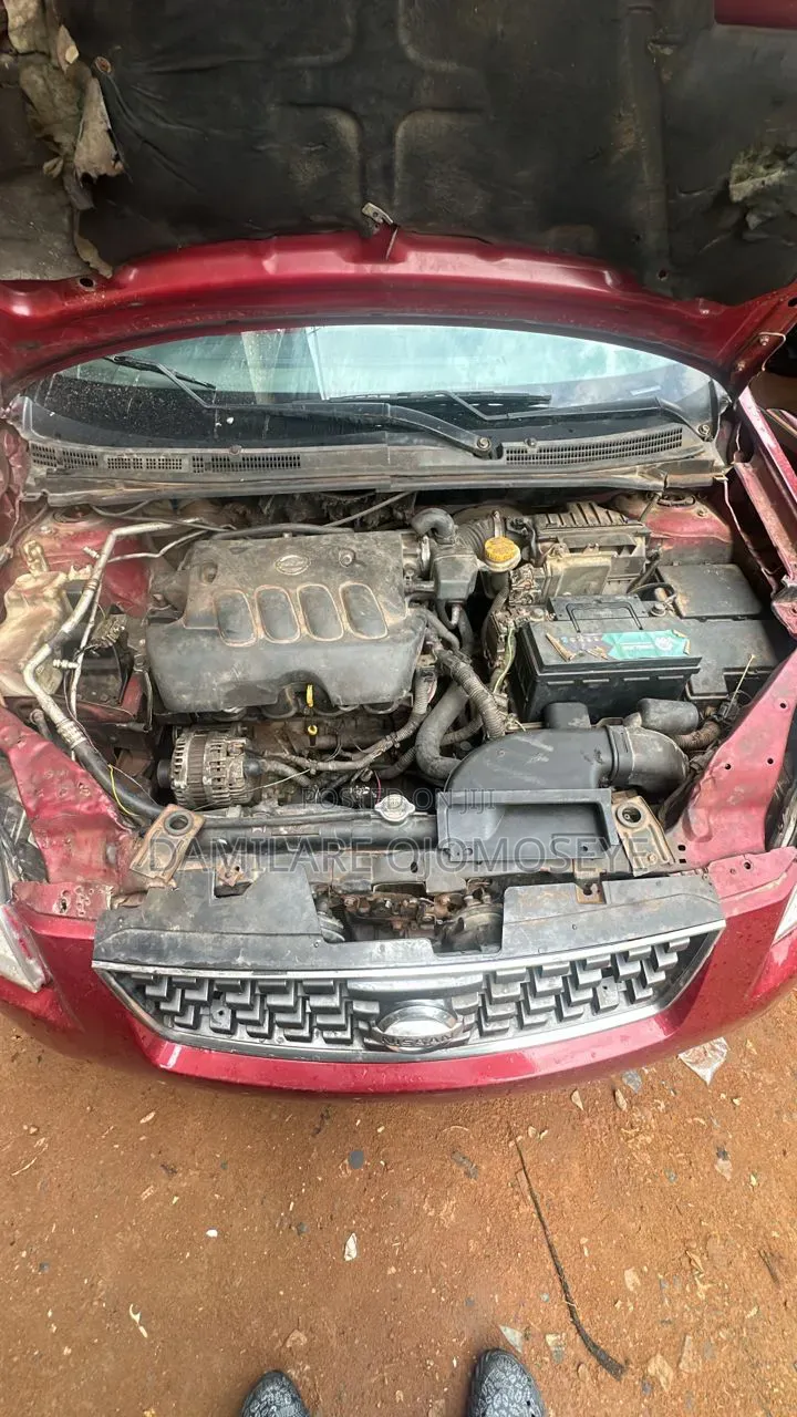 Nissan Sentra 2008 Red